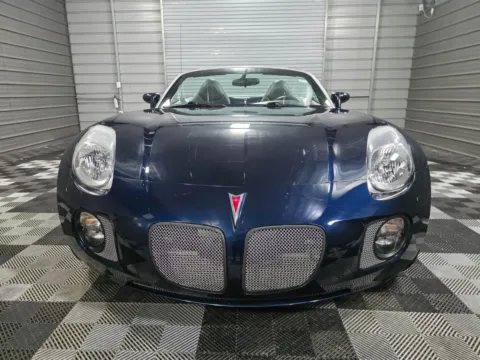 Photos of 2007 Pontiac Solstice GXP for sale in Sykesville, MD at Trust Auto