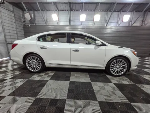 More photos of 2016 Buick LaCrosse Premium II at Trust Auto, MD