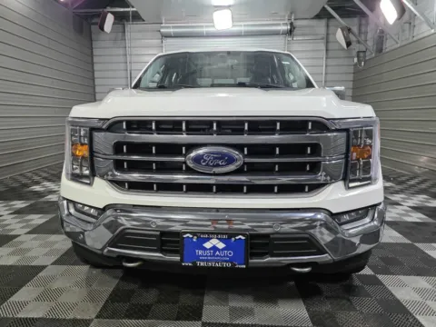 Another view of 2021 Ford F-150 LARIAT 4WD SuperCrew 5.0L V8 Pickup Truck w/Chrome Appearance Pkg for sale in Sykesville, MD at Trust Auto