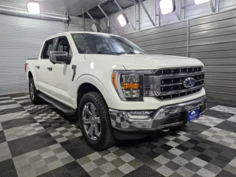 More photos of 2021 Ford F-150 LARIAT 4WD SuperCrew 5.0L V8 Pickup Truck w/Chrome Appearance Pkg at Trust Auto, MD