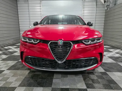 Photos of 2024 Alfa Romeo Tonale Ti for sale in Sykesville, MD at Trust Auto