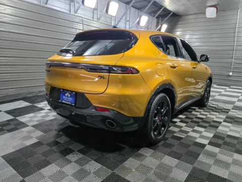 More photos of 2024 Dodge Hornet R/T Plus AWD Hybrid SUV w/Blacktop Pkg at Trust Auto, MD