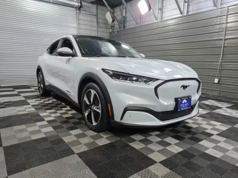 More photos of 2021 Ford Mustang Mach-E Select AWD Electric SUV w/Comfot Pkg at Trust Auto, MD