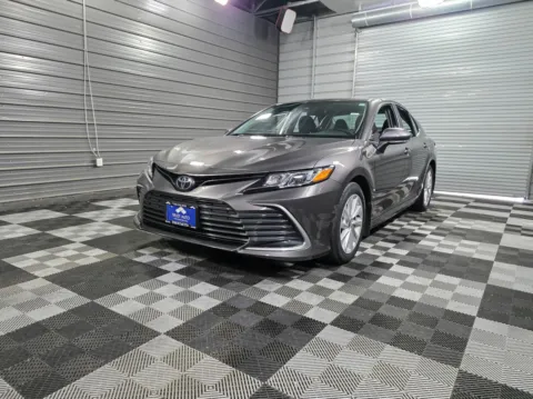 Green 2021 Toyota Camry LE for sale in Sykesville, MD