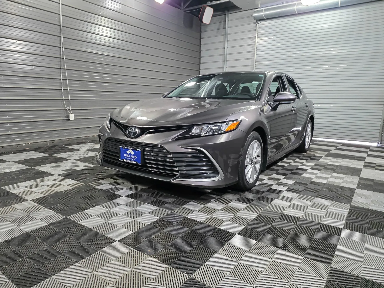 Green 2021 Toyota Camry LE for sale in Sykesville, MD