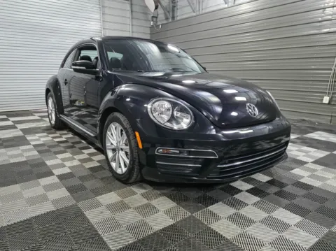 More photos of 2019 Volkswagen Beetle 2.0T SE Hatchback at Trust Auto, MD