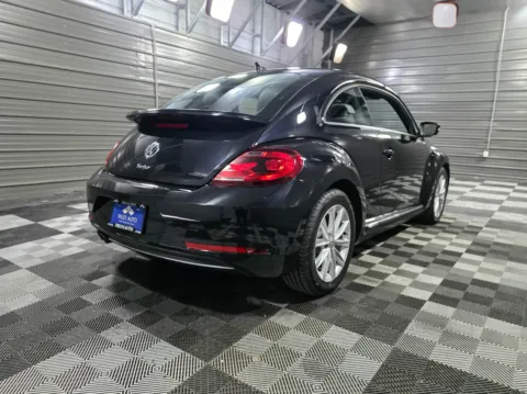 More photos of 2019 Volkswagen Beetle 2.0T SE Hatchback at Trust Auto, MD