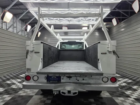 More photos of 2022 Ford Super Duty F-350 SRW XL at Trust Auto, MD