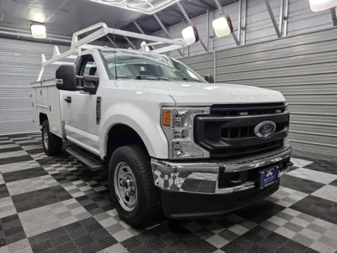 Another view of 2022 Ford Super Duty F-350 SRW XL for sale in Sykesville, MD at Trust Auto