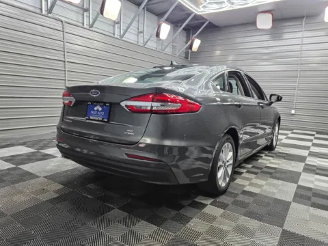 More photos of 2020 Ford Fusion Hybrid SE at Trust Auto, MD