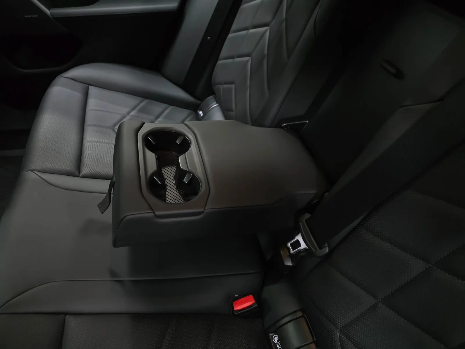2025 BMW 5 Series 530i - Photo 17
