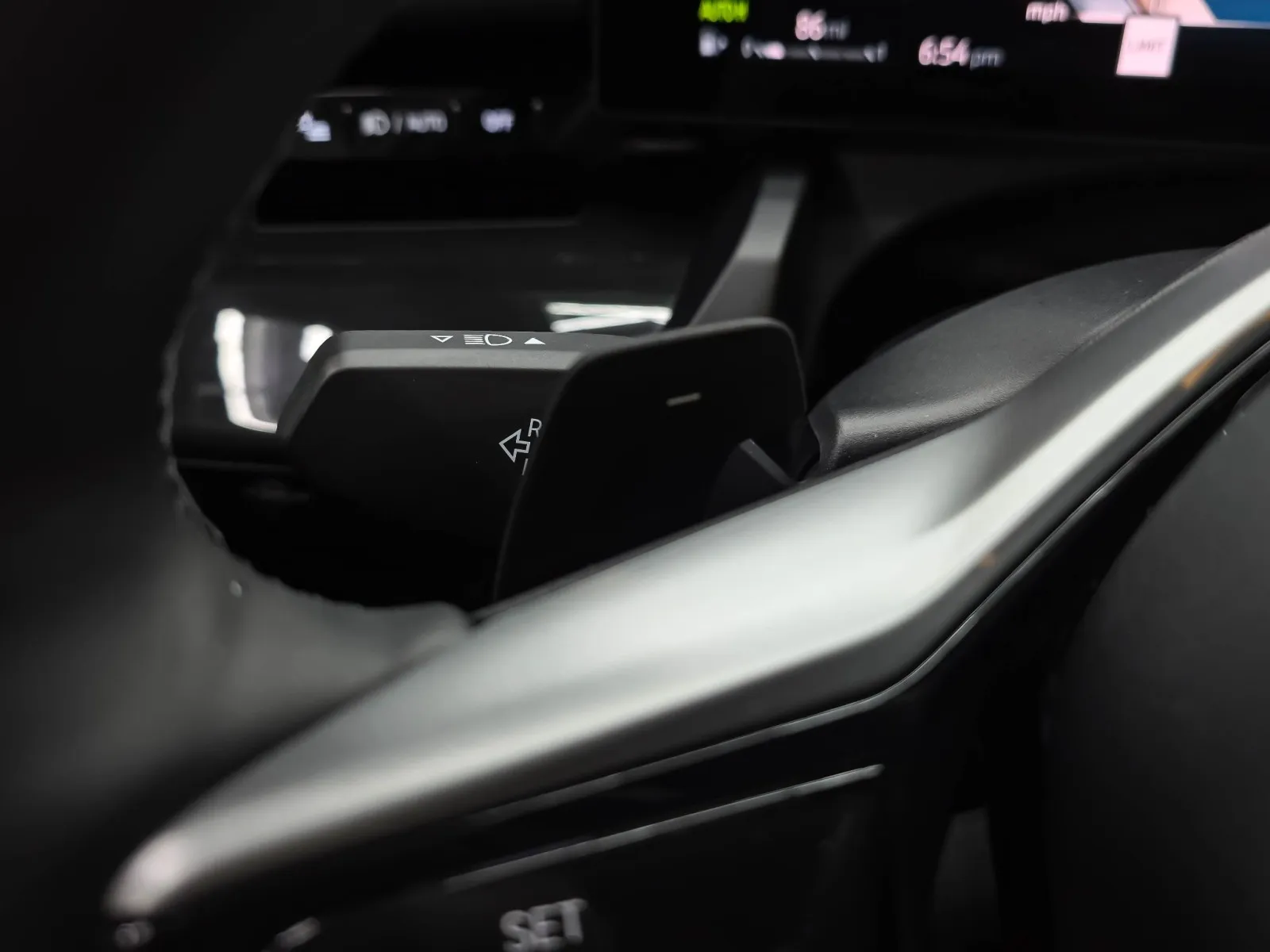 2025 BMW 5 Series 530i - Photo 21