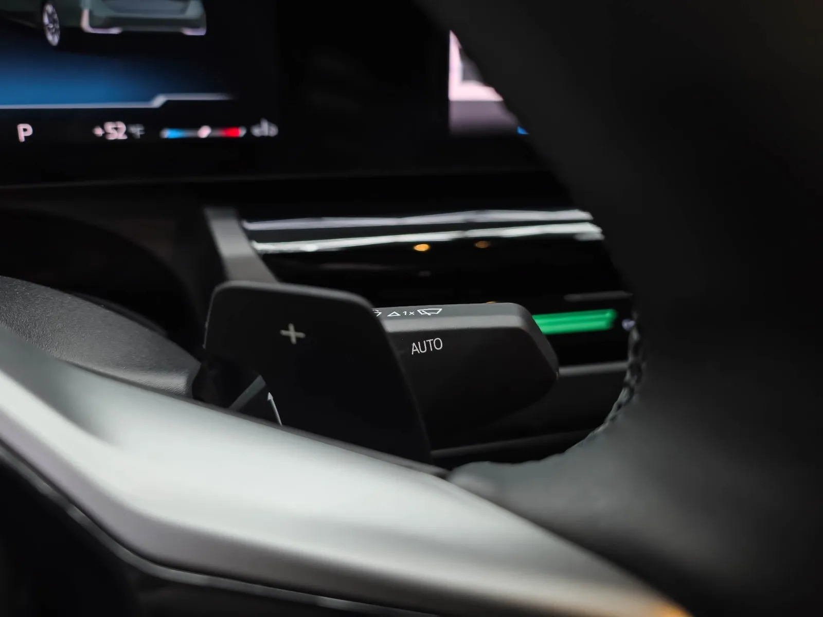 2025 BMW 5 Series 530i - Photo 22
