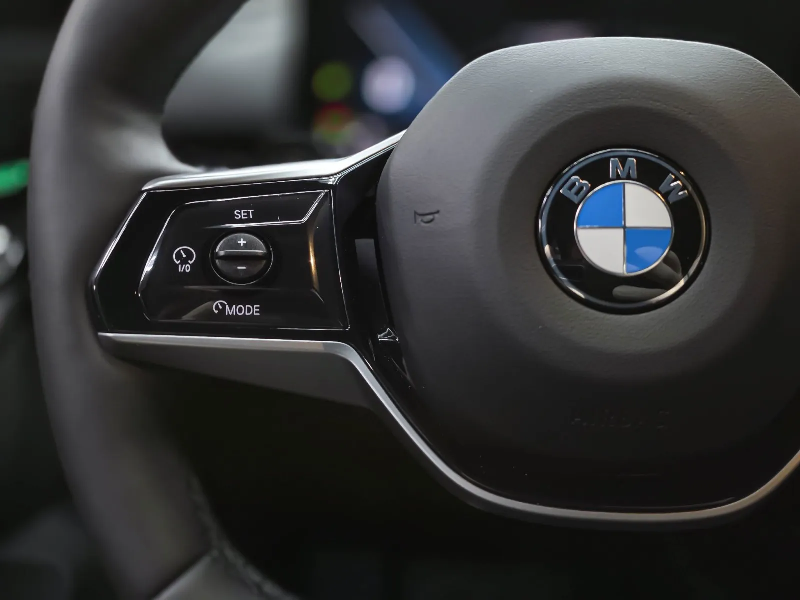 2025 BMW 5 Series 530i - Photo 19