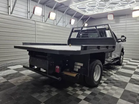 More photos of 2022 Ford Super Duty F-350 DRW XLT at Trust Auto, MD