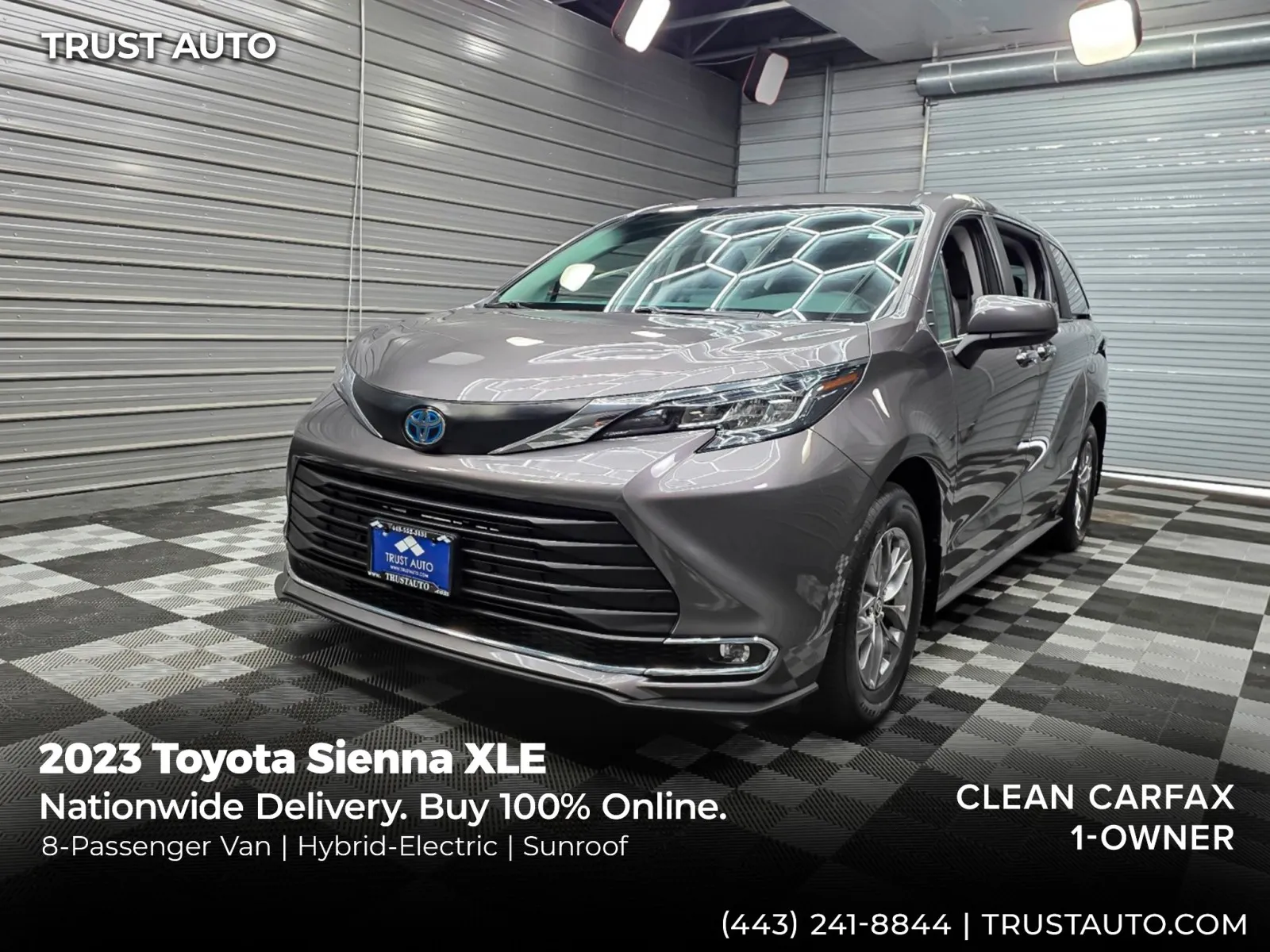 2023 Toyota Sienna XLE 8-Passenger Hybrid-Electrc Minivan/Van