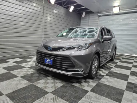 2023 Toyota Sienna XLE for sale in Sykesville, MD