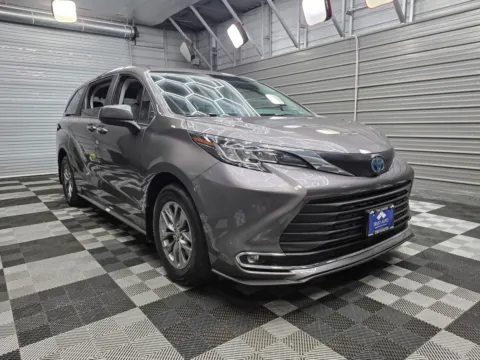 More photos of 2023 Toyota Sienna XLE 8-Passenger Hybrid-Electrc Minivan/Van at Trust Auto, MD