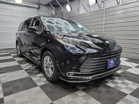 More photos of 2021 Toyota Sienna Limited AWD 7-Pass Hybrid Minivan/Van w/Rear DVD System at Trust Auto, MD