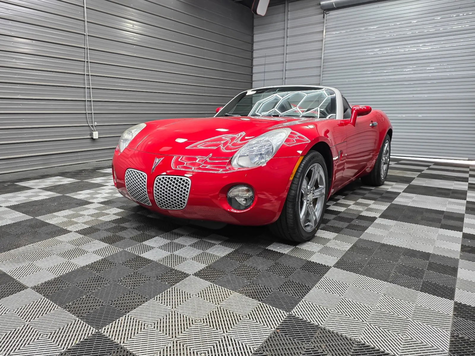 2007 Pontiac Solstice -'s photo