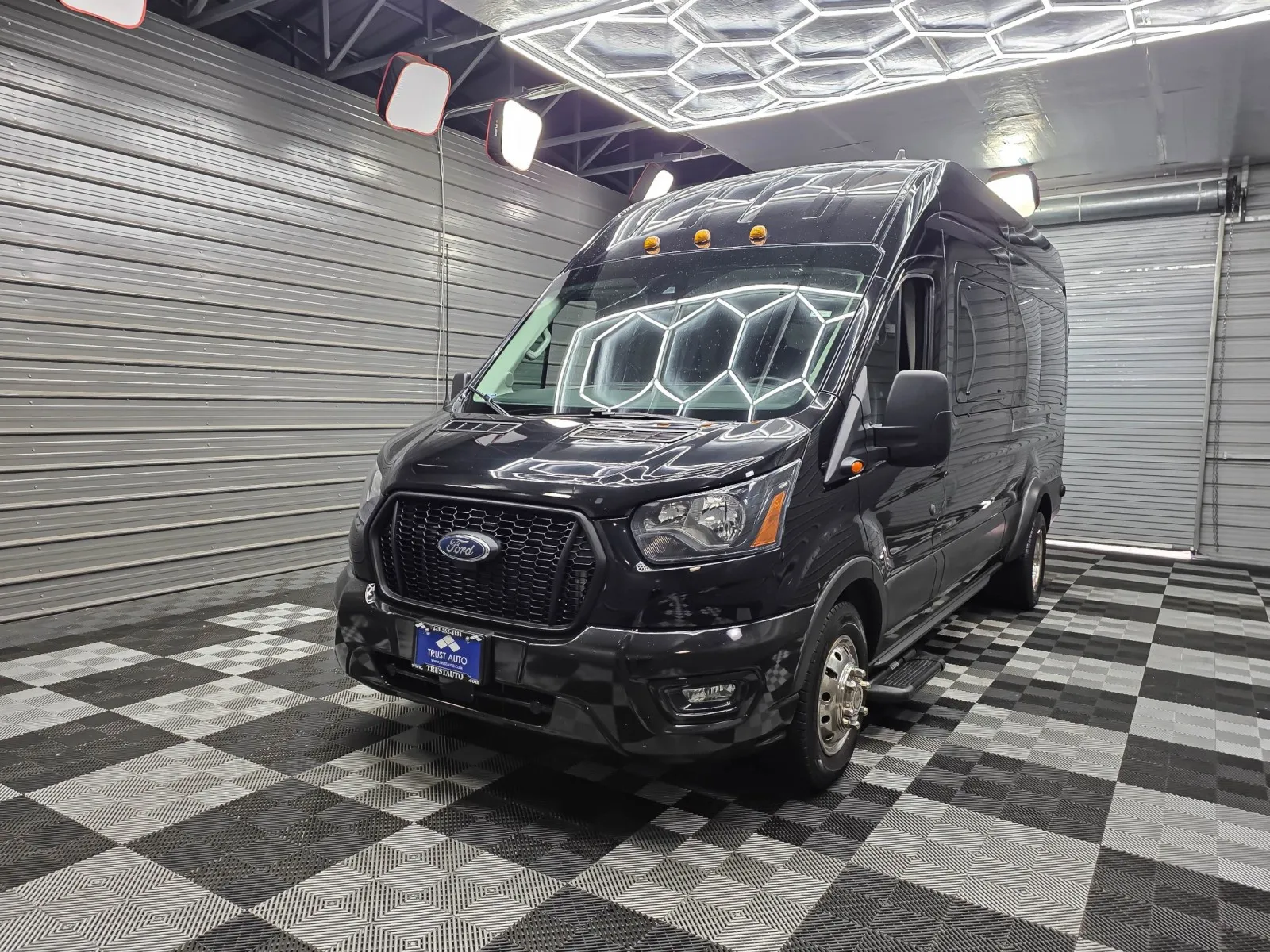 2023 Ford Transit Passenger Wagon XLT for sale in Sykesville, MD