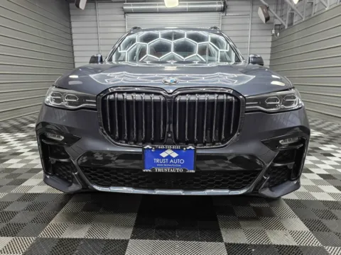 Photos of 2022 BMW X7 xDrive40i for sale in Sykesville, MD at Trust Auto