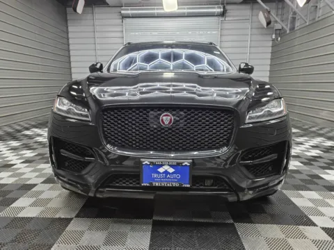 Photos of 2020 Jaguar F-PACE 30t R-Sport for sale in Sykesville, MD at Trust Auto