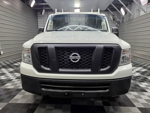 Photos of 2016 Nissan NV SV for sale in Sykesville, MD at Trust Auto