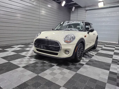 2017 MINI Hardtop 2 Door Cooper for sale in Sykesville, MD