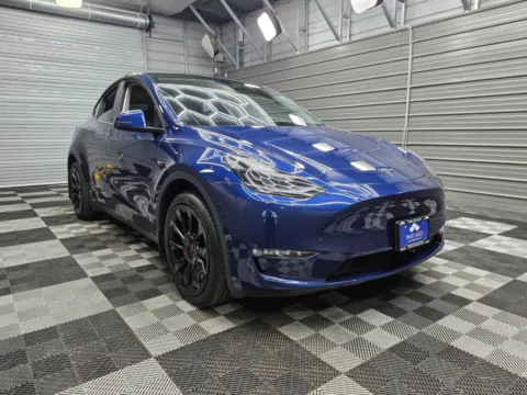 More photos of 2025 Tesla Model Y Long Range Dual Motor AWD Electic Sedan w/Full Self-Driving Capability at Trust Auto, MD