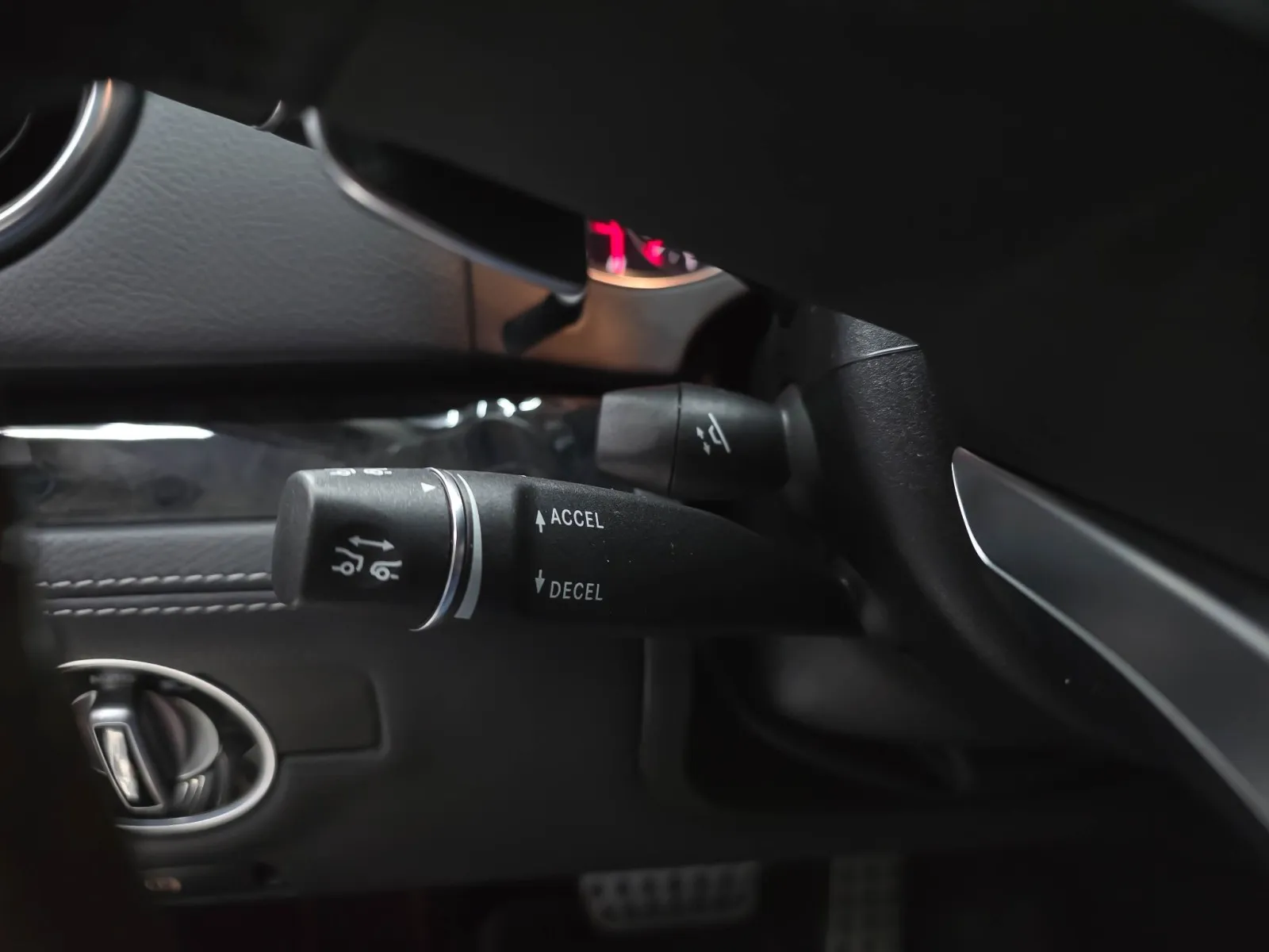 2018 Mercedes-Benz SL Roadster SL550 - Photo 26
