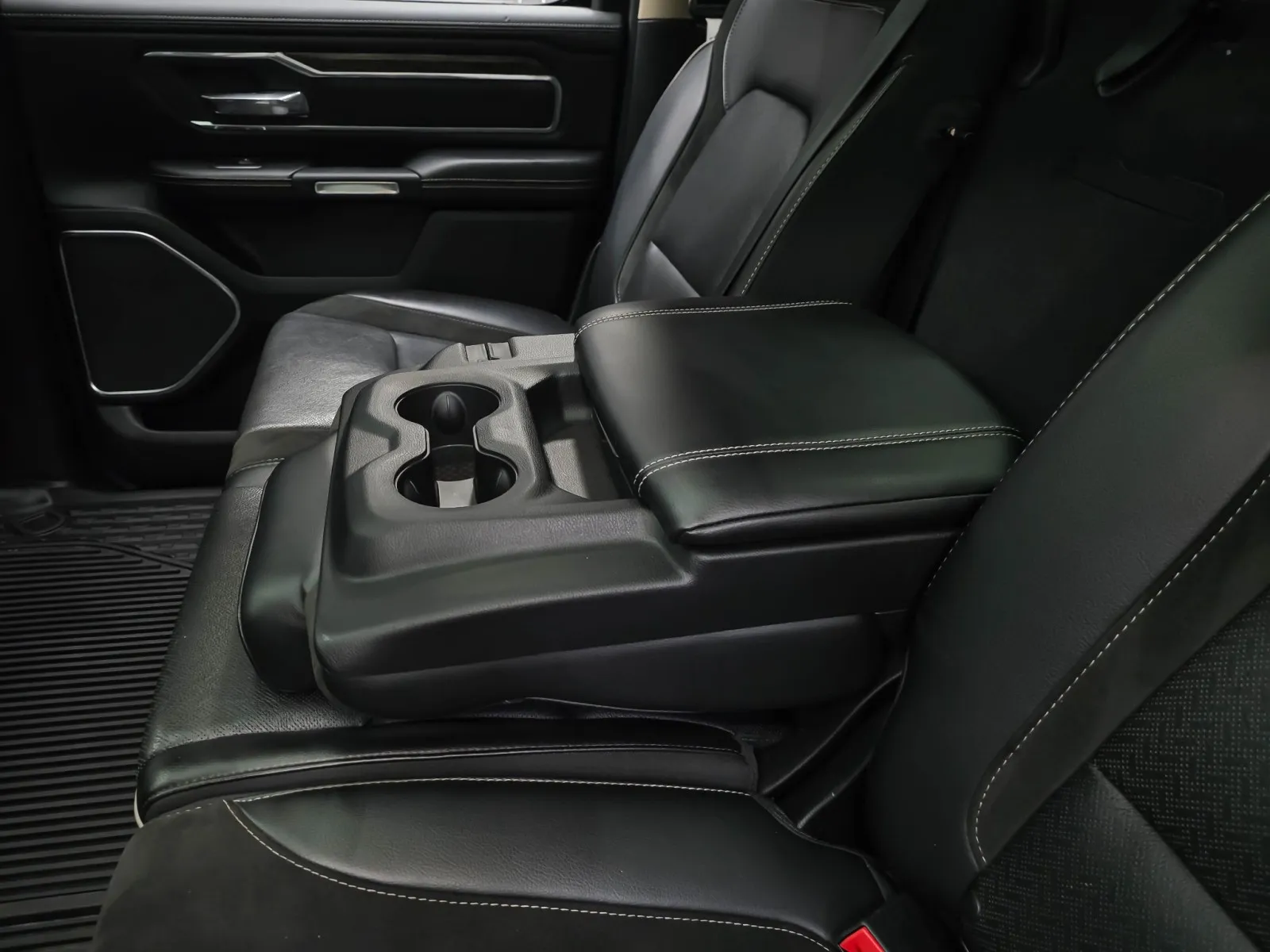 More photos of 2019 Ram 1500 Laramie 4WD Crew Cab 5.7L Hemi V8 Pickup Truck w/Level 2 Equipment Pkg at Trust Auto, MD