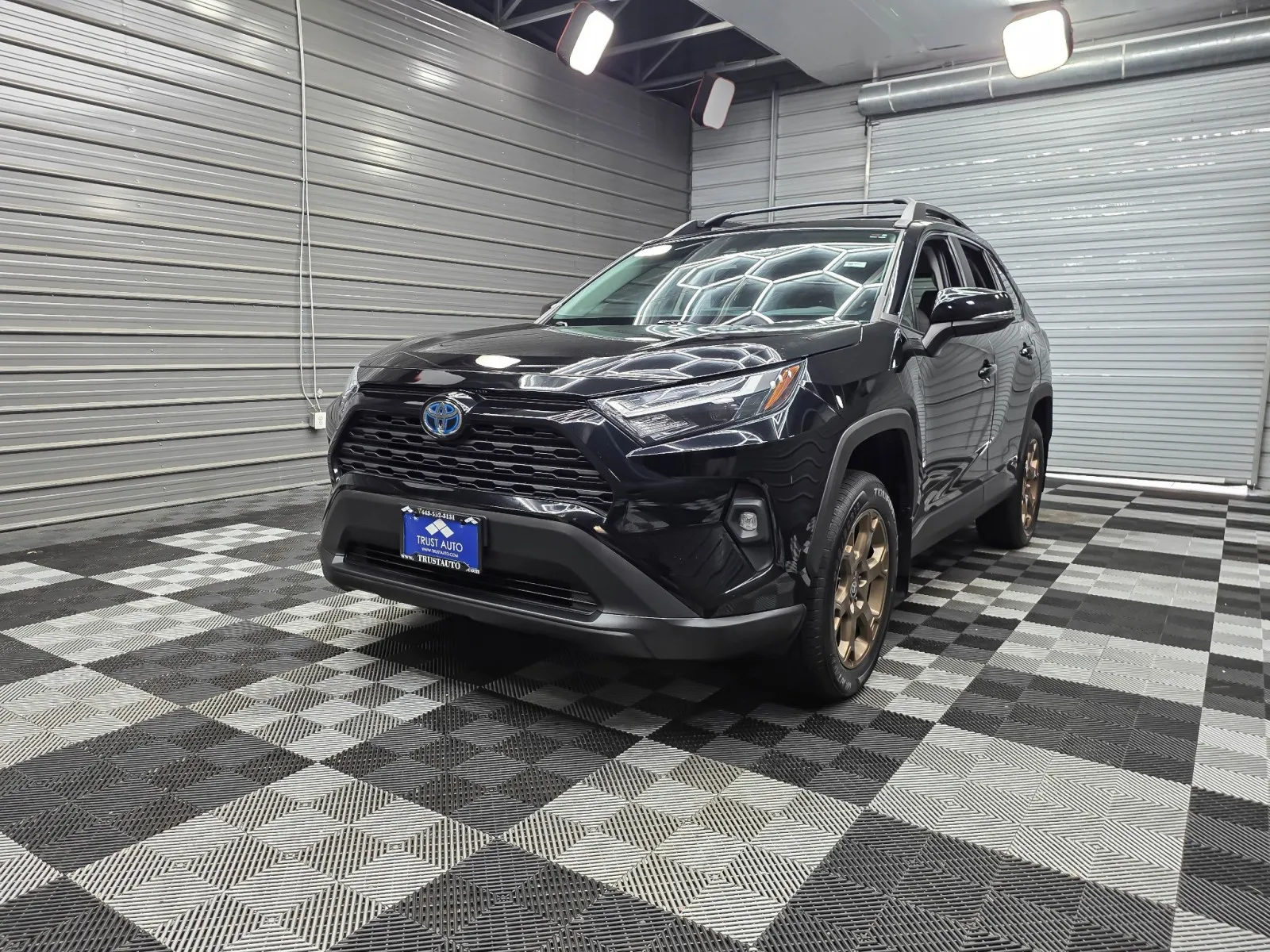 Gray 2023 Toyota RAV4 Hybrid XLE for sale in Sykesville, MD