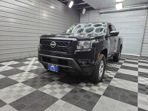 Silver 2023 Nissan Frontier SV for sale in Sykesville, MD