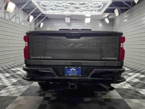 More photos of 2022 Chevrolet Silverado 2500HD Custom at Trust Auto, MD