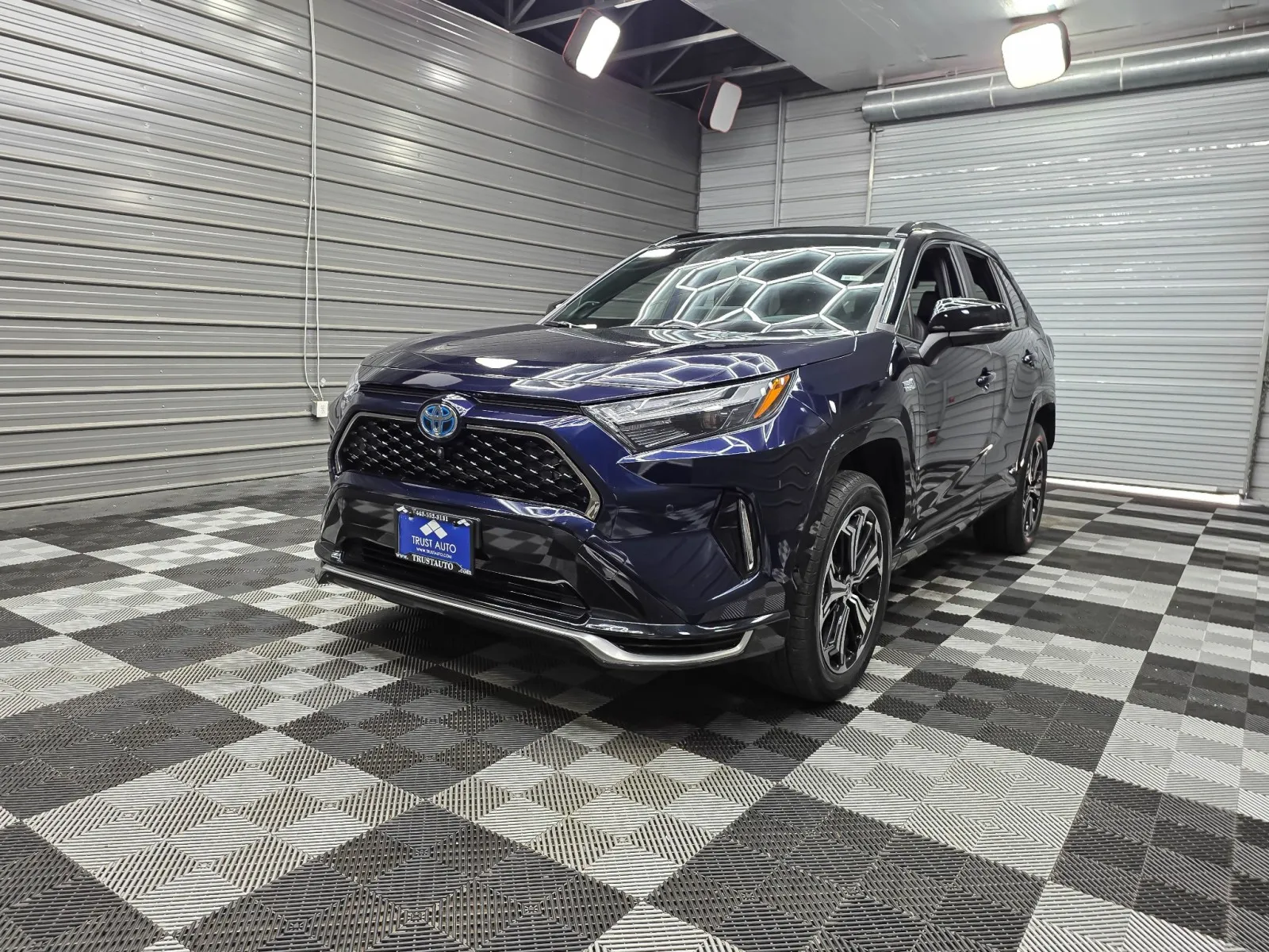 2023 Toyota RAV4 Prime XSE AWD's photo