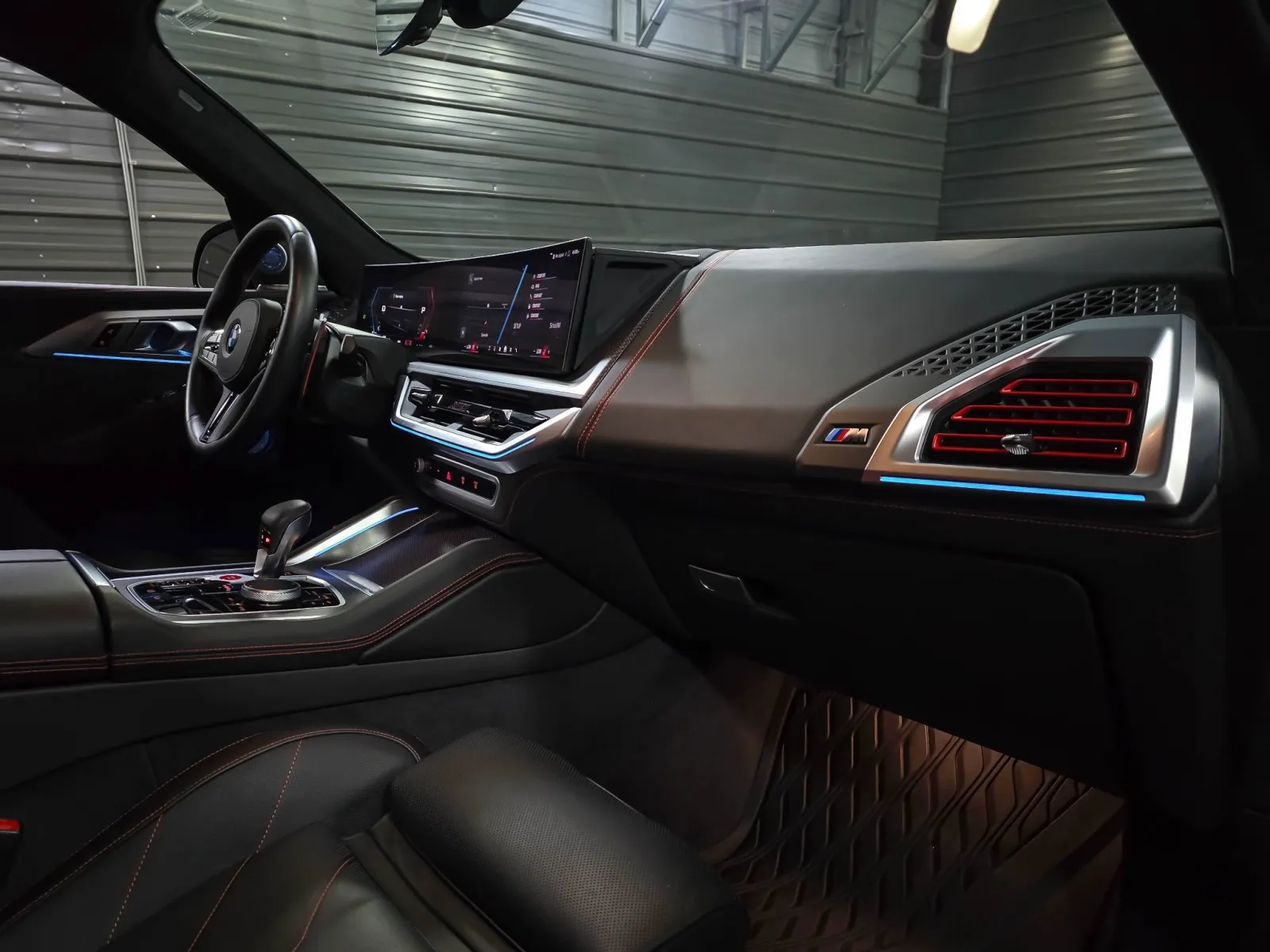 2025 BMW XM Label Red - Photo 13