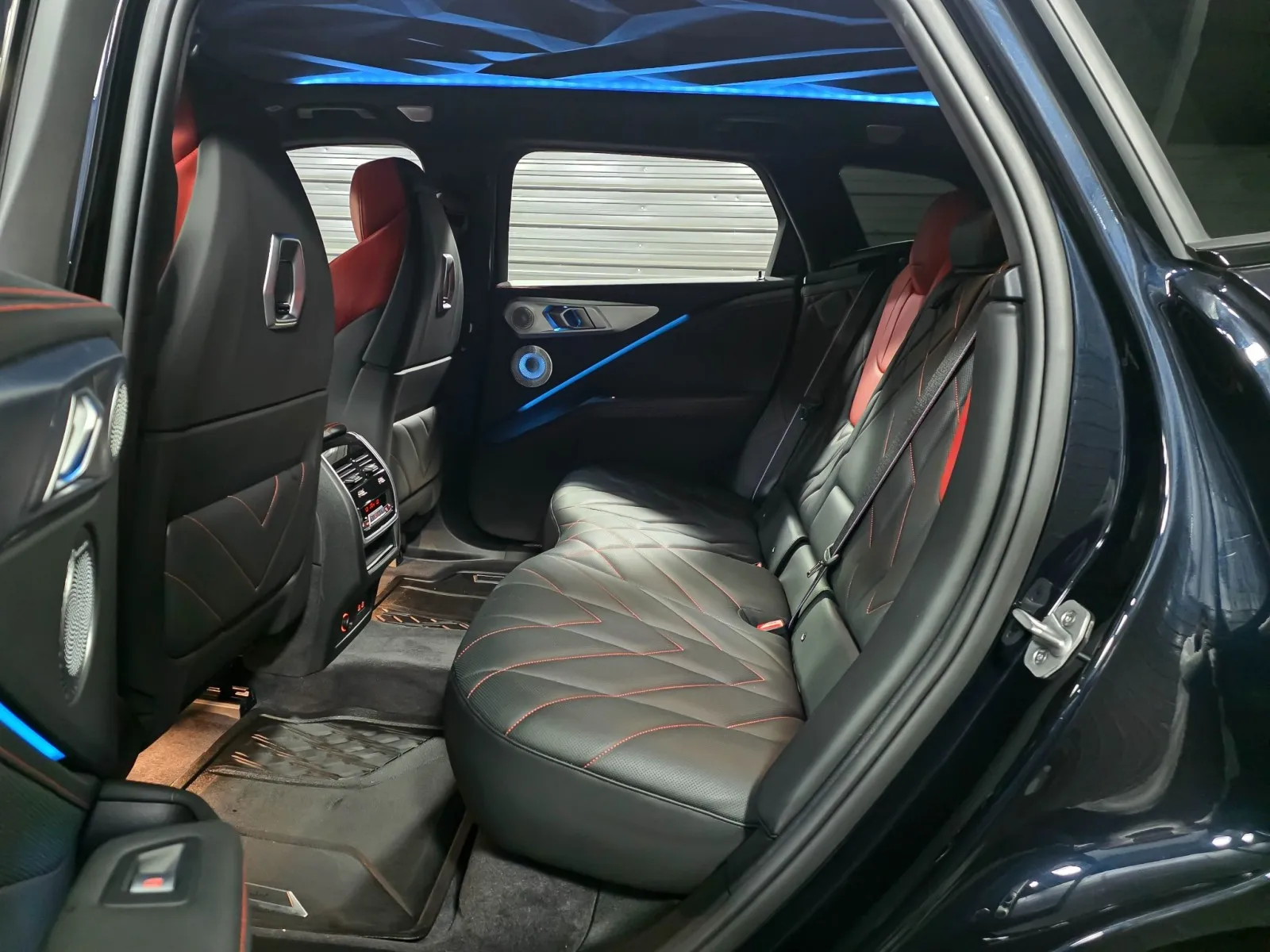 2025 BMW XM Label Red - Photo 17