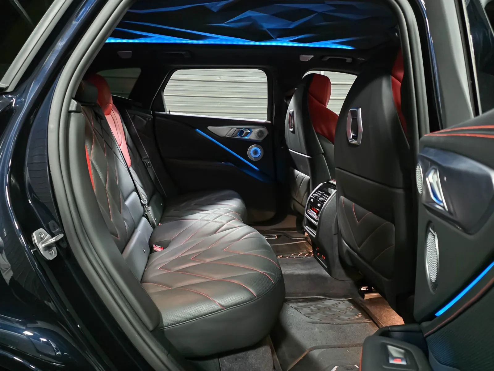 2025 BMW XM Label Red - Photo 18