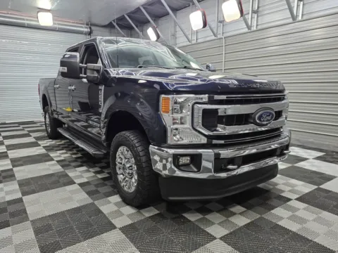 Another view of 2022 Ford Super Duty F-250 SRW Platinum for sale in Sykesville, MD at Trust Auto