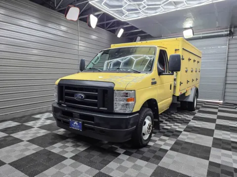 2022 Ford E-Series Cutaway E-450 SD for sale in Sykesville, MD