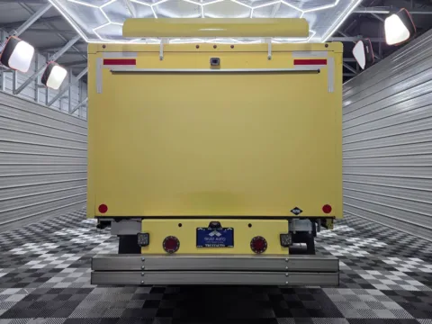 More photos of 2022 Ford E-Series Cutaway E-450 SD at Trust Auto, MD