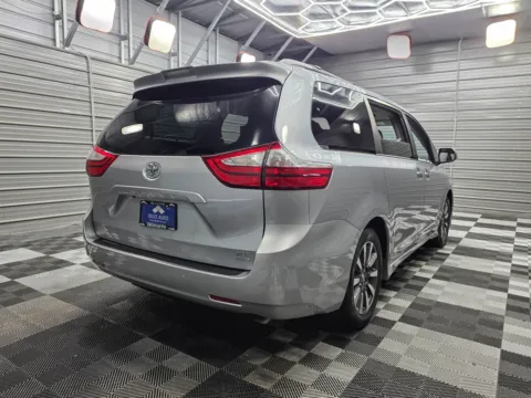 More photos of 2018 Toyota Sienna Limited at Trust Auto, MD
