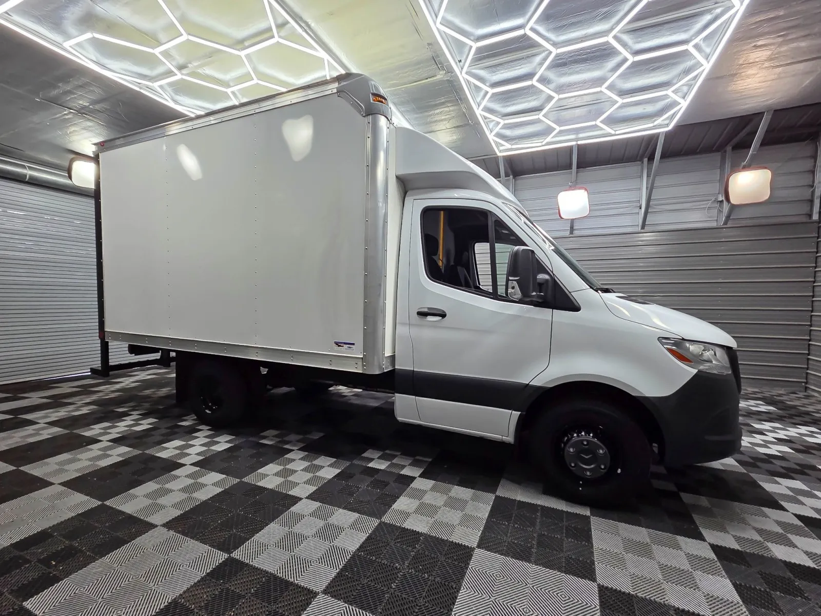 2024 Mercedes-Benz Sprinter Cab Chassis Base - Photo 9