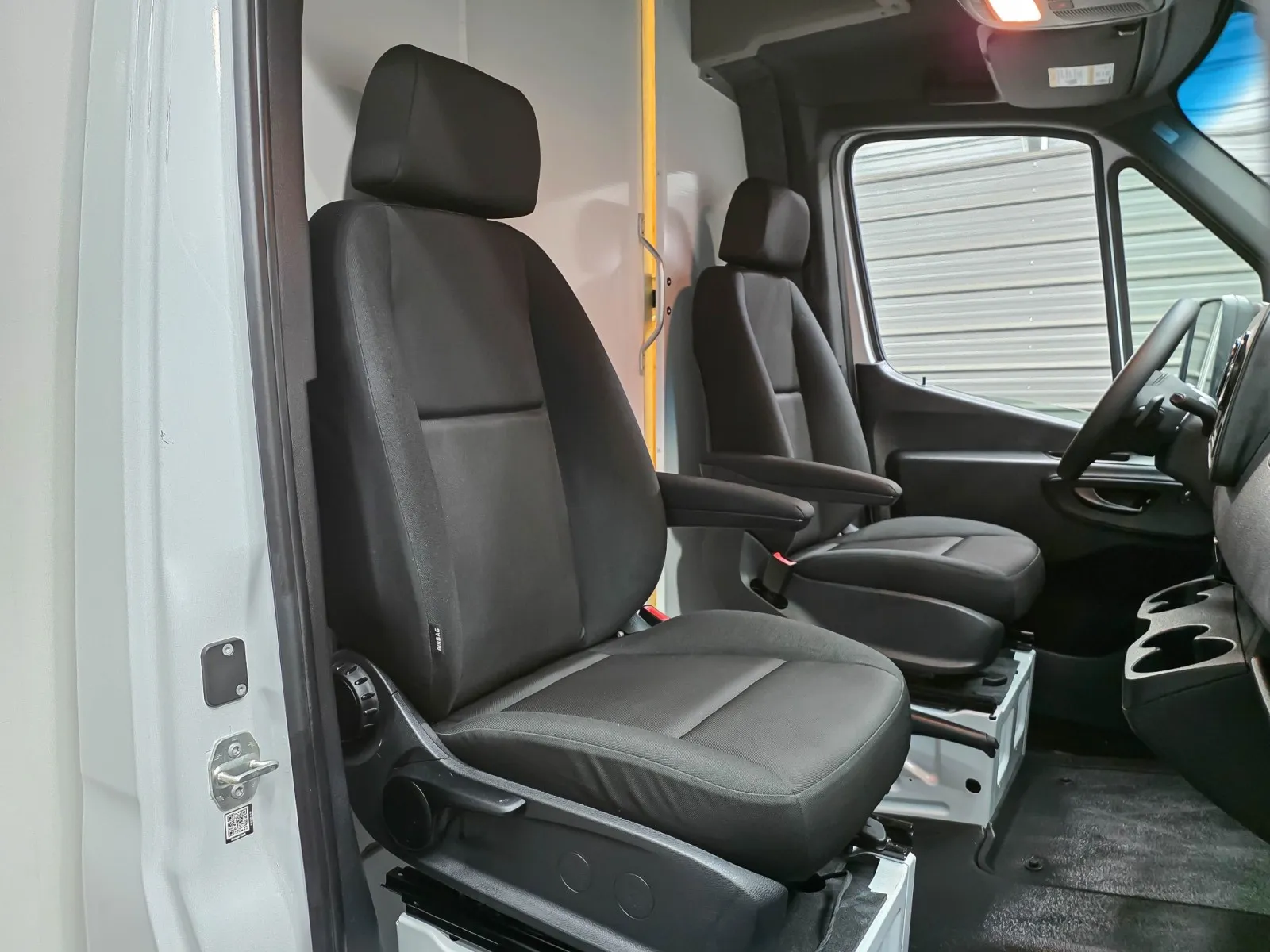 2024 Mercedes-Benz Sprinter Cab Chassis Base - Photo 15