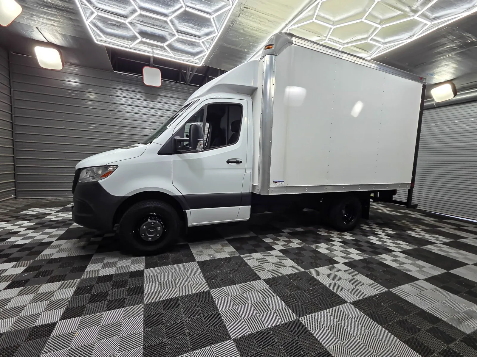 2024 Mercedes-Benz Sprinter Cab Chassis Base - Photo 8