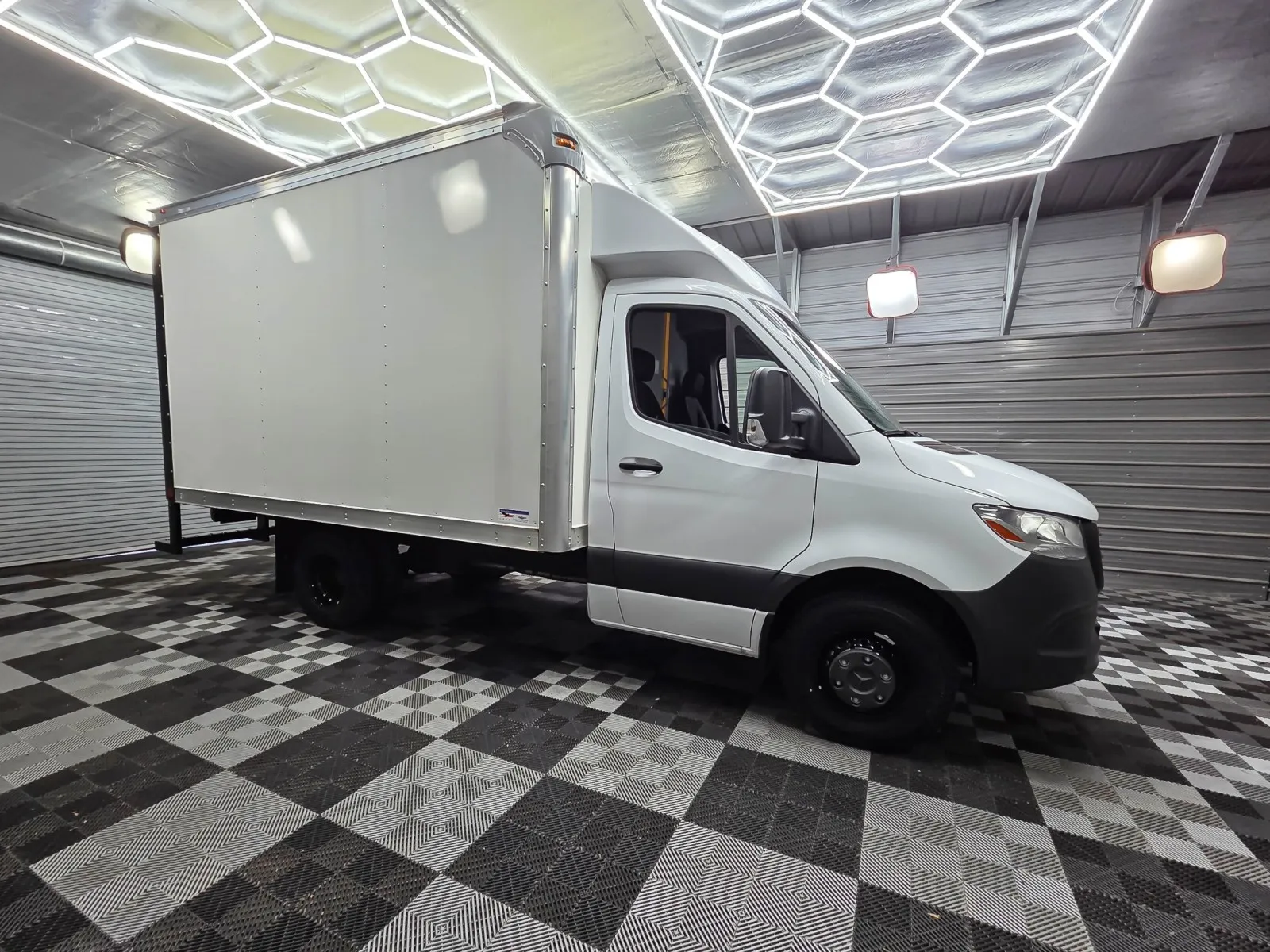 2024 Mercedes-Benz Sprinter Cab Chassis Base - Photo 9