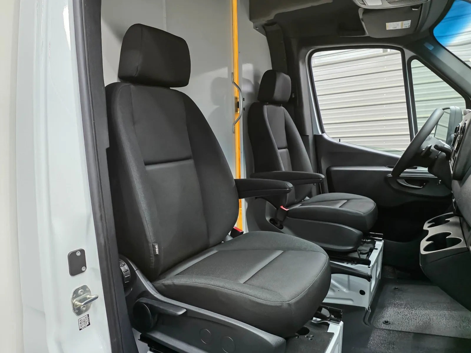 2024 Mercedes-Benz Sprinter Cab Chassis Base - Photo 15