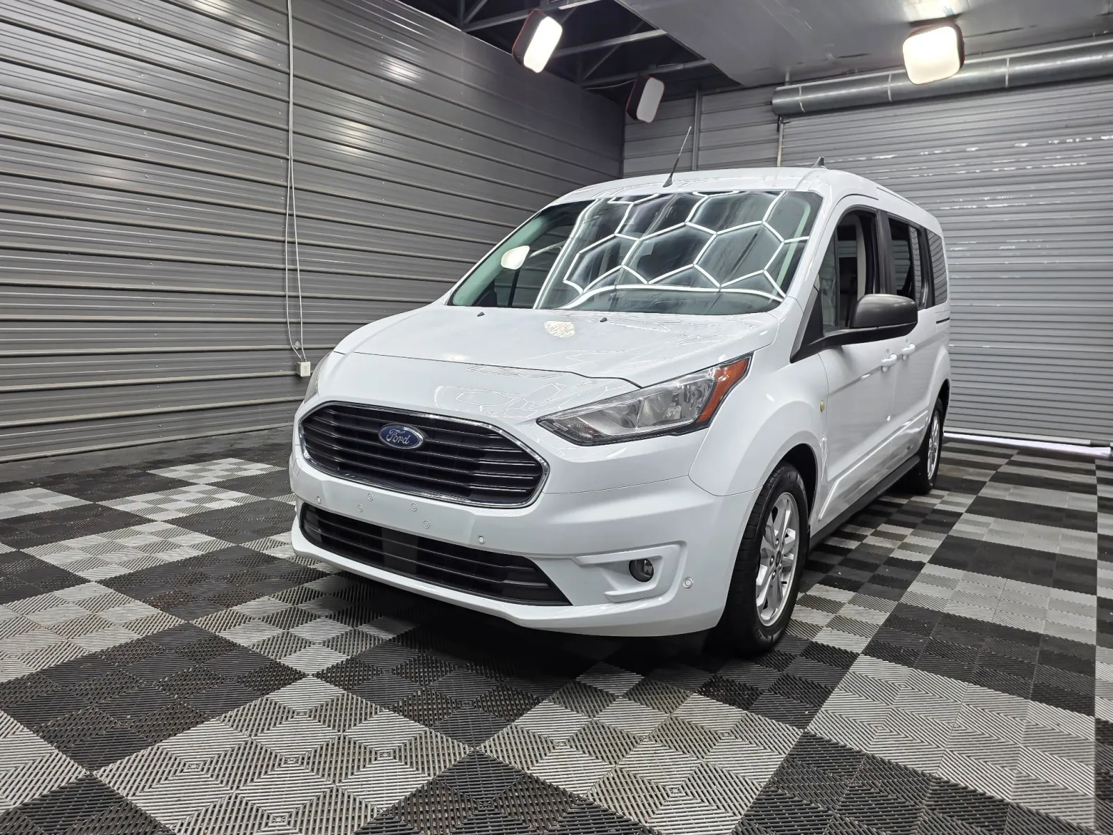 White 2020 Ford Transit Connect XLT LWB 7-Passenger Minivan/Van for sale in Sykesville, MD