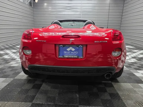 More photos of 2006 Pontiac Solstice at Trust Auto, MD
